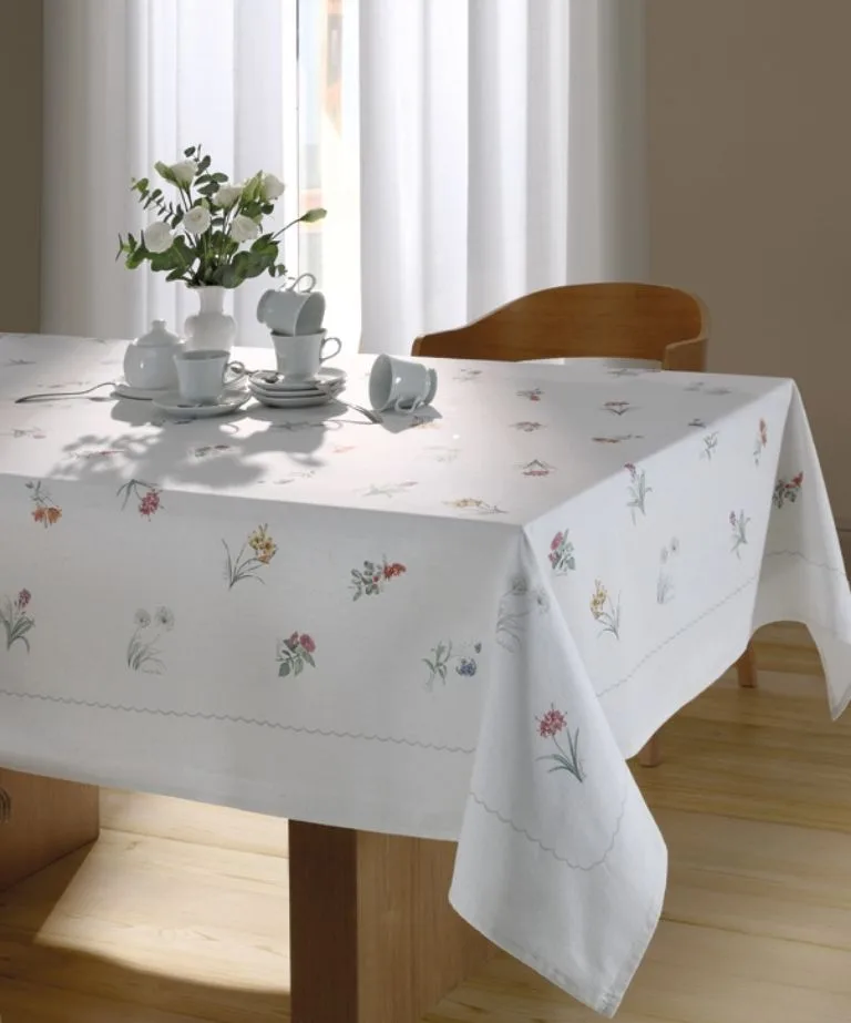 Toalha de Mesa Retangular 8 lugares Arabella Diana 1,60x2,70 m Döhler