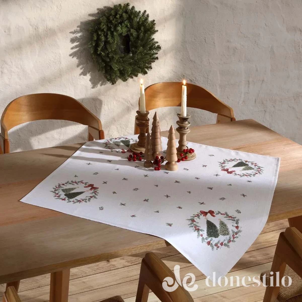 Toalha de Mesa Döhler Clean Renova Estampado Digital 78x78cm Natal 126